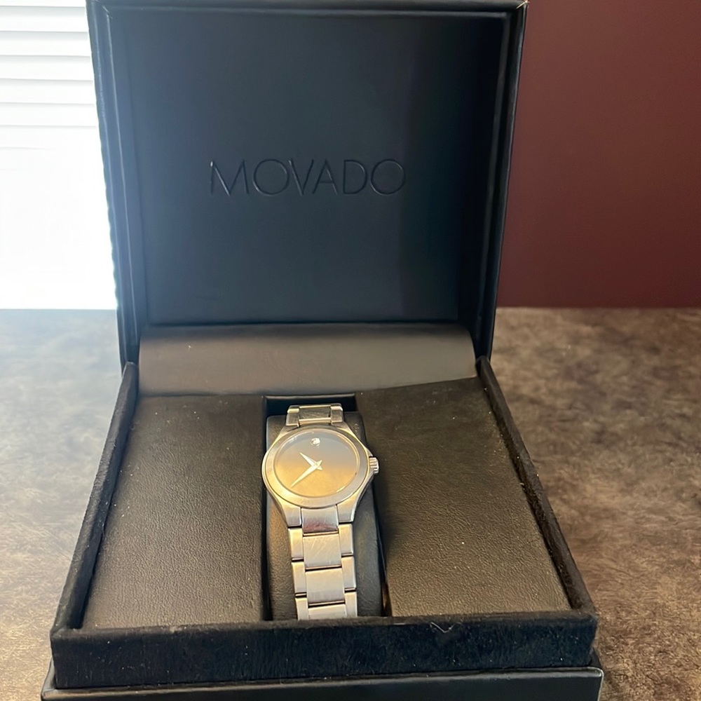 Movado Classic Museum Quartz Navy Dial Women's Watch